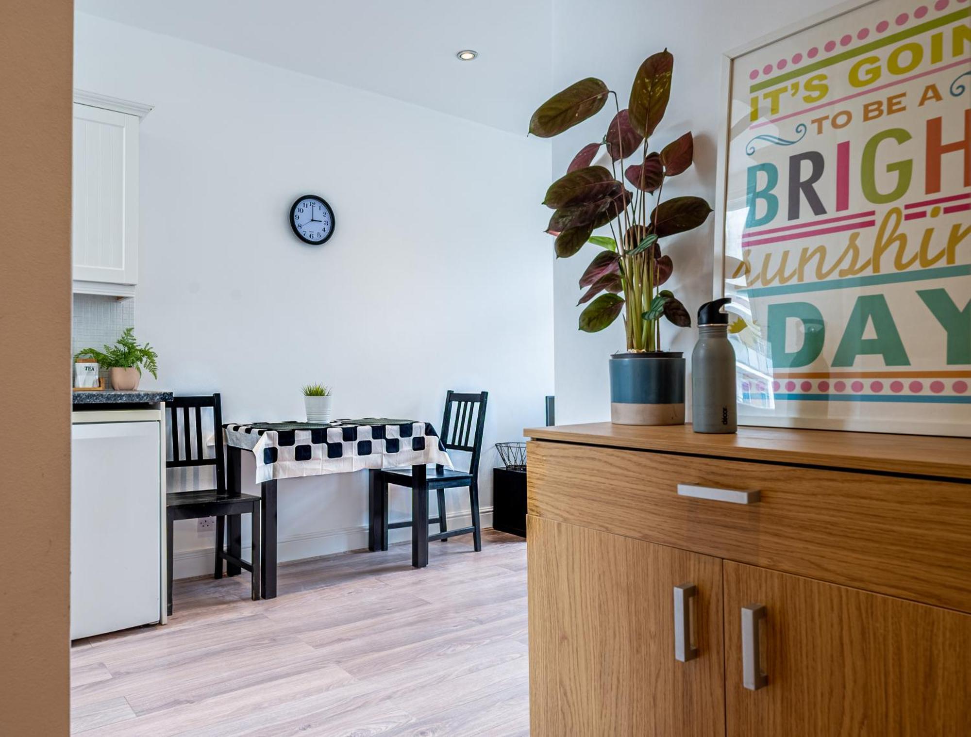 One-Bed Flat, Kensington, Bank Payment To The Host Within 24H From The Reservation Apartment London Exterior photo